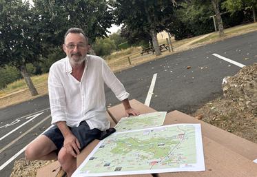 Hubert Touret a déjà référencé près de 600 sites entre Angers, Tours et Poitiers.