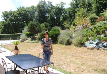 Lucie Simar est à la tête du Domaine de la Cadoue à Marçay : l'exploitation agricole ainsi que les gîtes et chambres d'hôtes à Marçay.