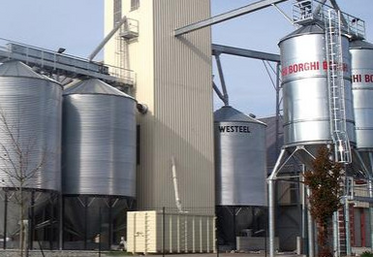 Implanté depuis 70 ans à Saint-Pompain, le négoce Cosset a été racheté par la Cavac en 2023.