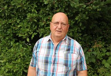 Michel Cuau n'accepte pas le procès fait aux chasseurs les accusant de détruire la nature.