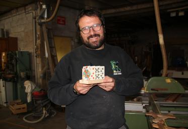 Clément Michel se prépare activement pour les marchés de Noël de Vouillé, le samedi 13 décembre et de Coussay-les-Bois, dimanche 21 décembre.