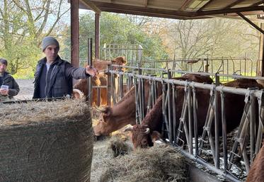 Pierre Bousseau, éleveur à Salles-Lavalette.