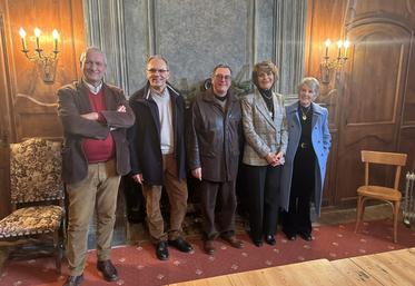 Signature de la convention entre la Fondation du Patrimoine et l'association des amis de l'abbaye de Bassac.