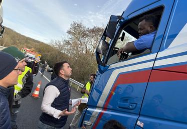 Les Jeunes Agriculteurs de la Vienne ont contrôlé de très nombreux poids lourds.