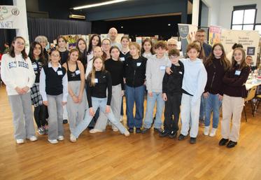 " Ce qu'on veut, c'est que les élèves arrivent à se poser des questions sur leur orientation, et que ça ne soit pas subi ", disent les enseignants.