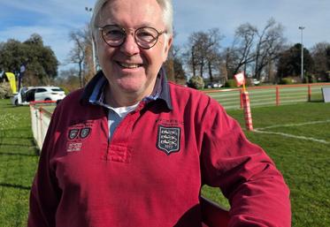 Yves Adol est un supporter inconditionnel du rugby cognaçais.