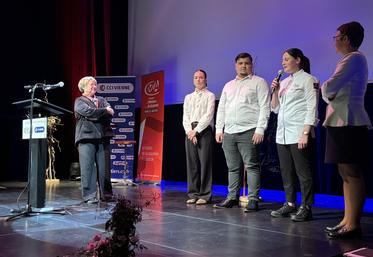Catherine Lathus et Karine Desroses ont mis en avant 4 apprenants du campus 120 et du centre de formation de la CMA.
