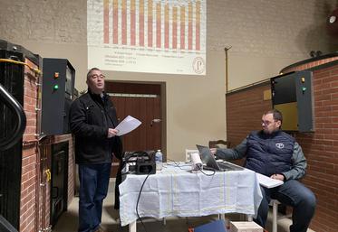 Pascal Guilloton, président du Syndicat des producteurs de pineau, et Cyril Michaud, directeur, ont présenté la situation de la production.