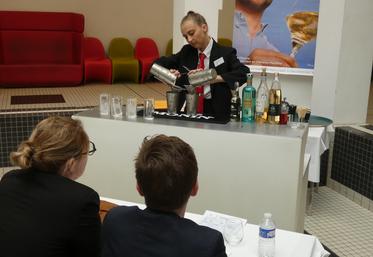 Le concours permet à la fois de faire connaître le pineau auprès de futurs professionnels et de mettre en valeur la diversité de ses modes de consommation.