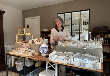 Pascale Marcelino propose une expérience famille qui permet de fabriquer son propre savon.