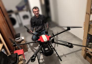 Olivier Courandière propose de nombreuses utilisations de son drone, dont plusieurs pour l'agriculture. 
