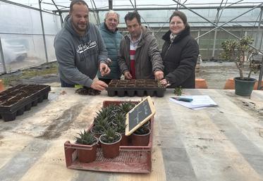 Les Jardins du Marquisat (Domaine Duquerroy) ont un projet de tiers-lieu à vocation agricole, nourricière et sociale, implantée à Châteauneuf-sur-Charente.