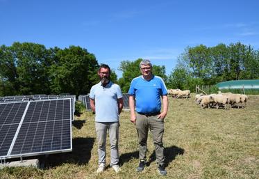 Panneaux photovoltaïques laiterie Pamplie ovins Grégoire Métais Christophe Nivault