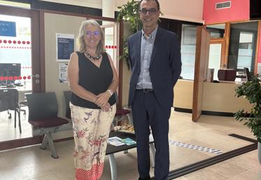 Thierry de Laburthe, Directeur régional et Anne Stanghellini, directrice du contrôle/LCTI de l'Urssaf Poitou-Charentes.