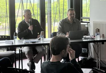 Pascal Guilloton, président, lors de l'assemblée générale du syndicat des producteurs de pineau des Charentes à Archiac le mercredi 6 mai 2026.