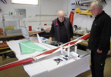 Il est possible de venir construire son modèle dans l'atelier de l'aéroclub.