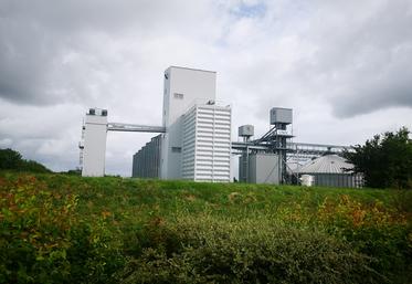 Le silo de Cavac à Cerizay comprend désormais 17 cellules pour une capacité de stockage portée à 30 000 tonnes.
