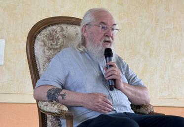 Hervé Le Bouler, forestier et écrivain, a présenté sa vision de la forêt du futur.