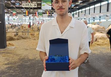 " Mon angle a été de parler de la microbiologie comme une solution novatrice qui permet de pallier à la problématique des antibiotiques dans les élevages."