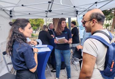 Il y avait de nombreuses opportunités de rencontres avec les entreprises.