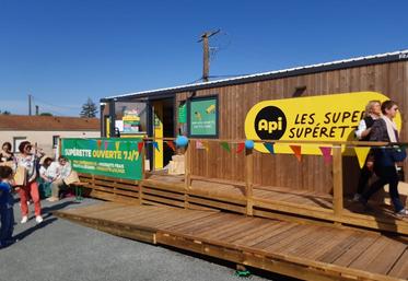 On dénombre 25 supérettes API en Charente-Maritime.