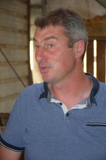 <em class="placeholder">David Bossuet, éleveur de 330 chèvres dans la Vienne</em>