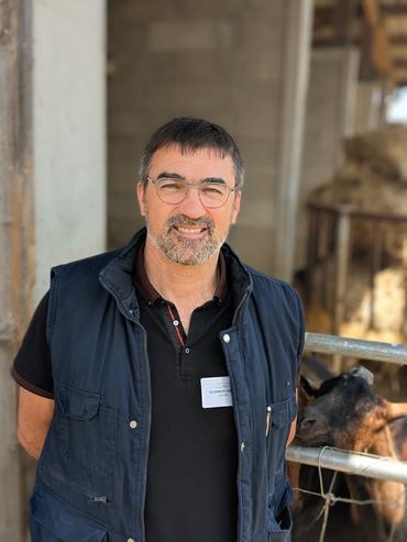 <em class="placeholder">Cédric Desemery, conseiller caprin à Innoval
</em>