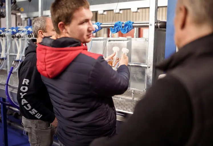 <em class="placeholder">Dans les allées de Capr&#039;Inov</em>