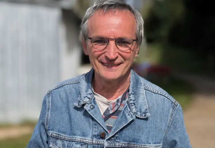 <em class="placeholder">Xavier Roux, éleveur de 150 chèvres dans le Maine-et-Loire</em>