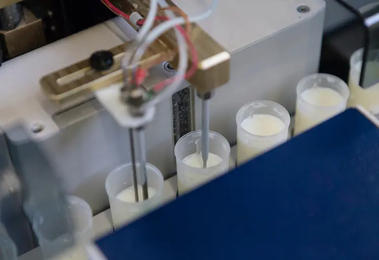 <em class="placeholder">Préparation des échantillons de lait</em>