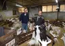 <em class="placeholder">Benoit et Remy Simiand au milieu des chevreaux
</em>