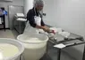 <em class="placeholder">Émilie Lagache dans sa fromagerie</em>