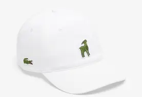 Casquette Lacoste avec une chèvre