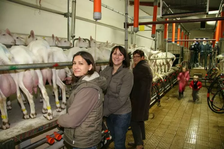 Karine Martin, Cécile Caille et Cosette Martin.