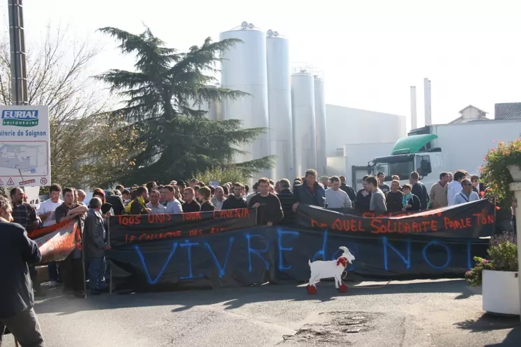 Les manifestants ont réaffirmé bien fort leur refus de toute baisse des prix.