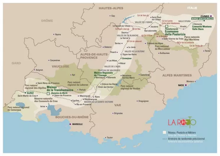 Vingt-et-une étapes d'environ vingt kilomètres chacune relient la plaine de Crau à la vallée de la Stura en Italie.