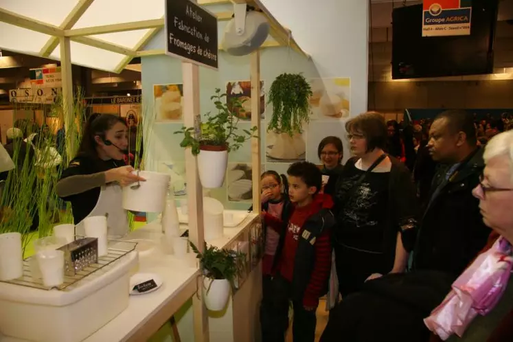 Sur le stand de la région Rhône-Alpes