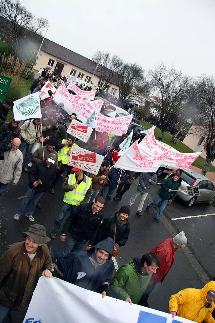 Tracteur devant le Glac