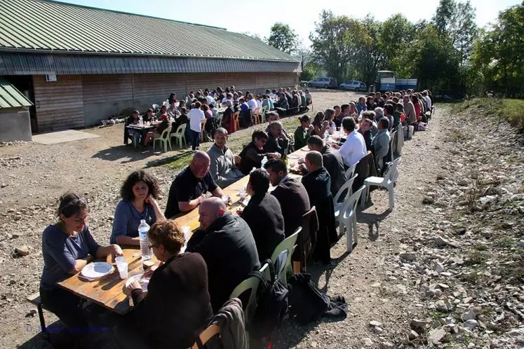 Repas à base de produits locaux et fermiers