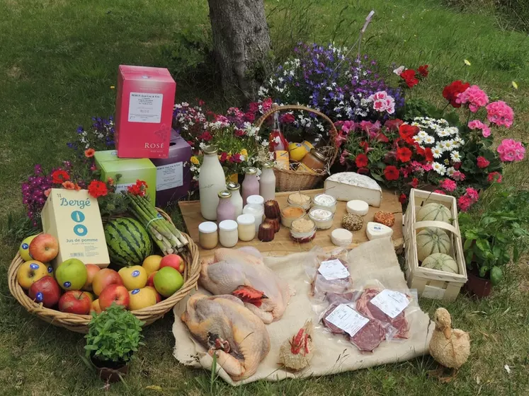 La diversité de l'offre du drive, dont tous les éléments sont produits localement, permet élargir la clientèle, qu'elle soit locale ou de passage. © M. Bouette