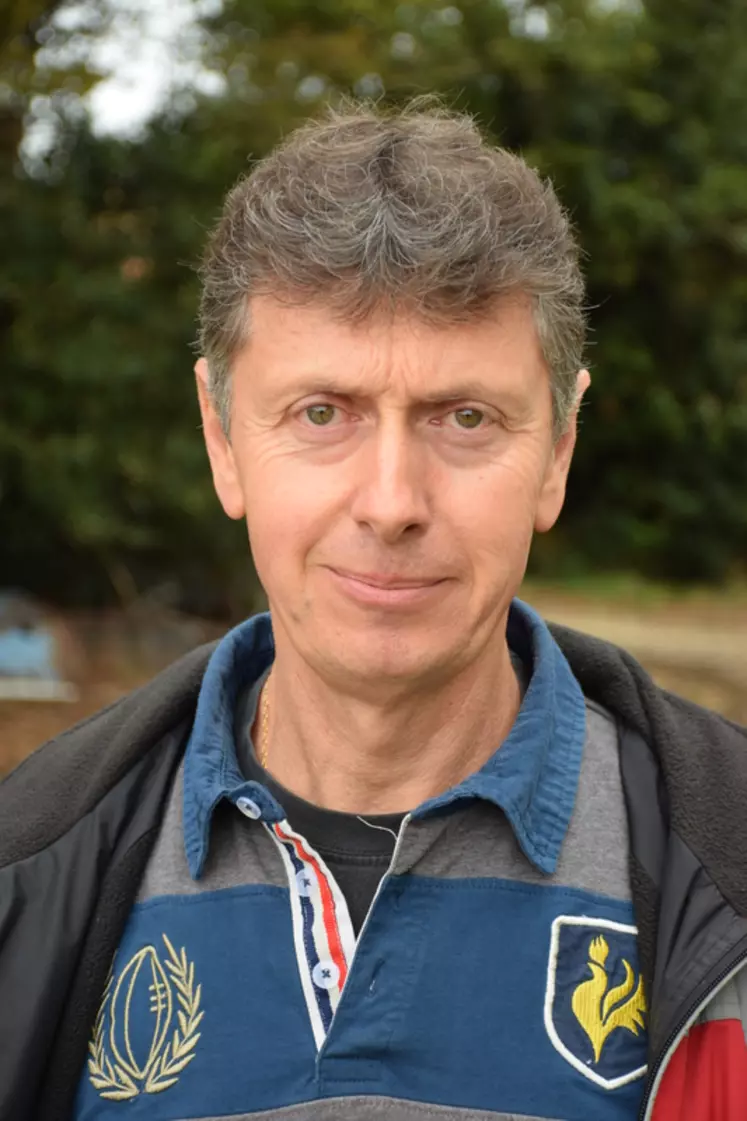 Christophe Foreix, éleveur en Dordogne © D. Hardy