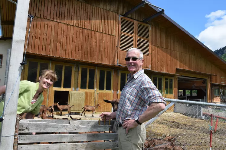 Christine Ruffieux a repris la ferme de son père Jean-Pierre Gremaud en 2013. © D. Hardy