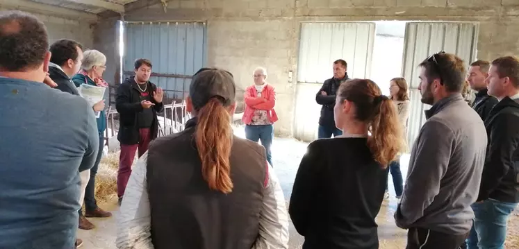 Les journées techniques organisées par l'OP Association Caprine Atlantique Poitou (ACAP), ont permis d'aborder les lactations longues et l'engraissement des chevreaux à la ferme.La formule a séduit une vingtaine d’éleveurs participant à chaque journée.