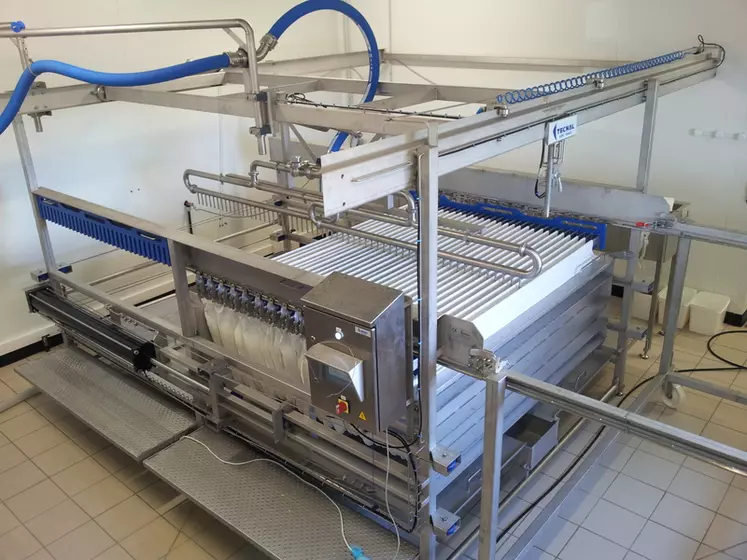 La société Tecnal propose une gamme complète d’équipements pour la fabrication de fromages de chèvre couvrant différentes applications tel que la bûche de chèvre, ...