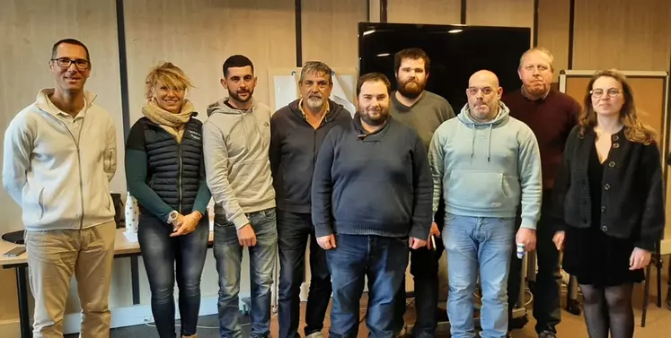 Les membres fondateurs de l'association de producteurs pour la valorisation des chevreaux d’Auvergne-Rhône-Alpes