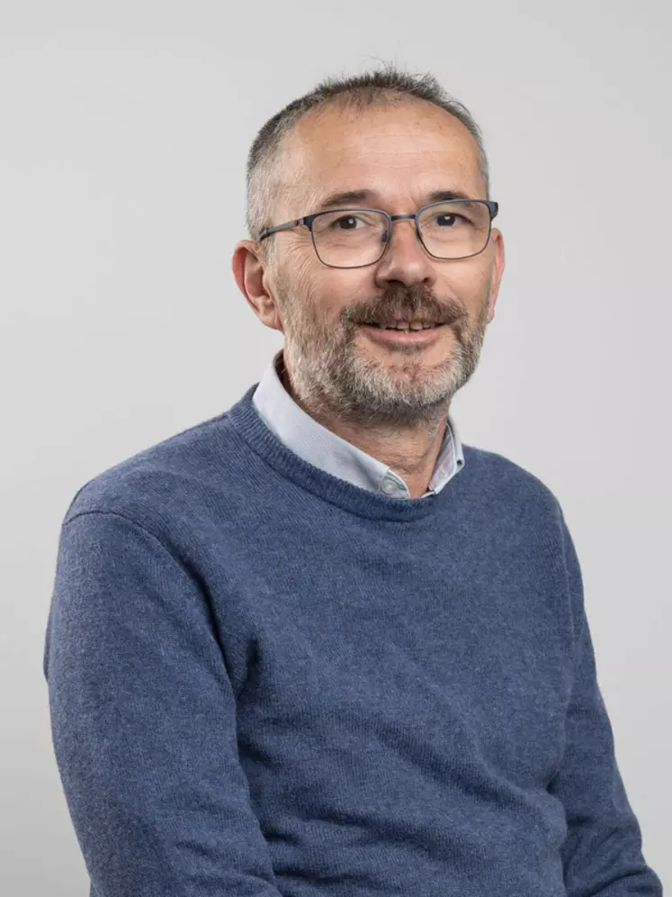 Gilles Sanzey en charge de l’approvisionnement en lait de chèvre chez Agrial