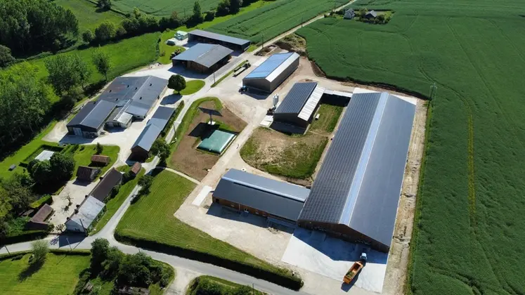 <em class="placeholder">La ferme d&#039;Olivier Berthelot dans l&#039;Indre vue d&#039;avion</em>