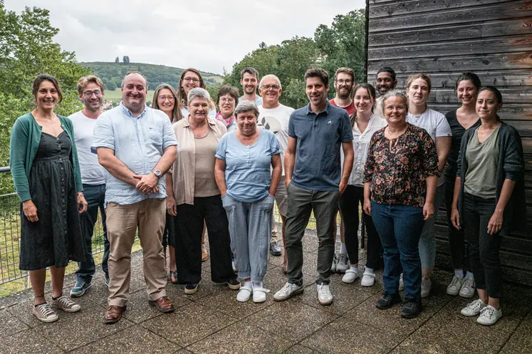 <em class="placeholder">Photo de groupe de l&#039;unite mixte de recherche sur le fromage (UMRF). Aurillac, le 3 septembre 2024.</em>