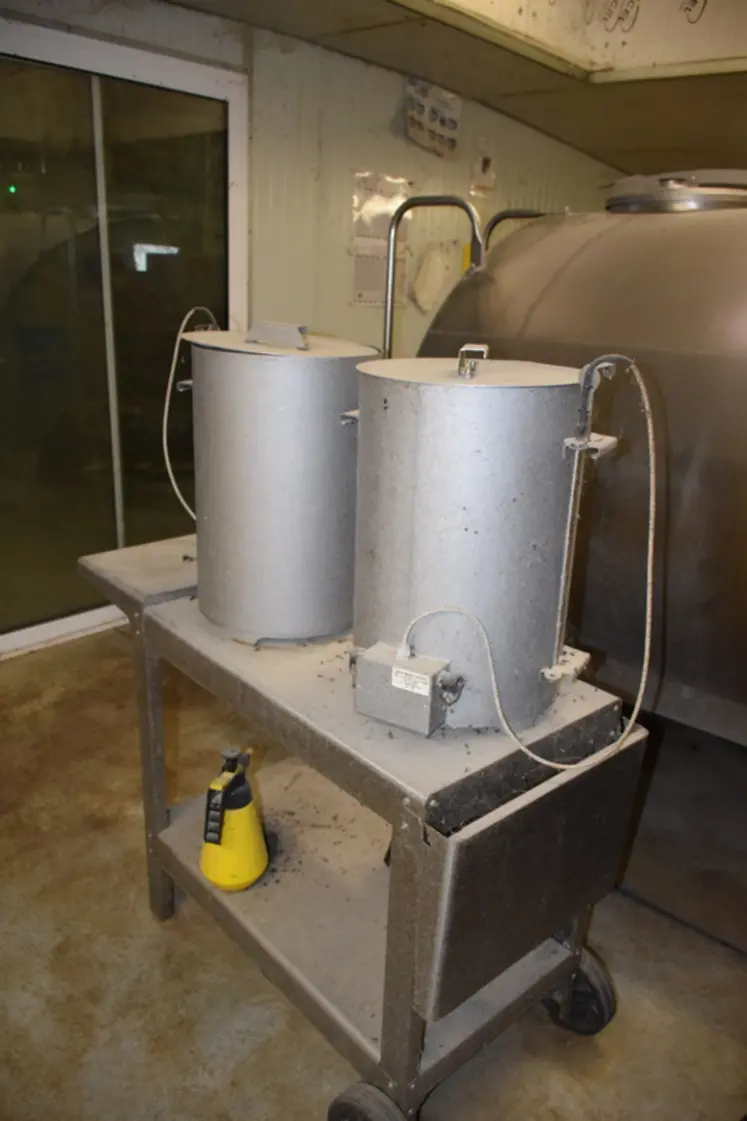 <em class="placeholder">Deux stérilisateurs de colostrum</em>
