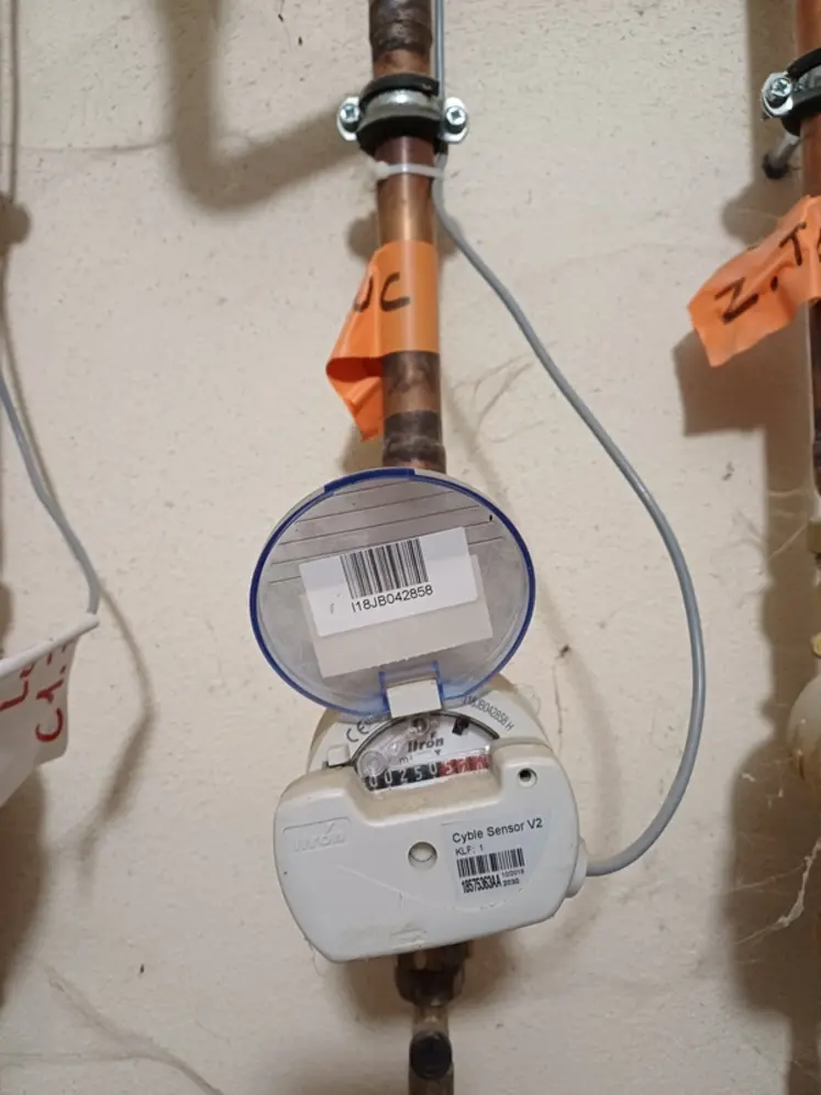 <em class="placeholder">Compteur connecté au Pradel</em>
